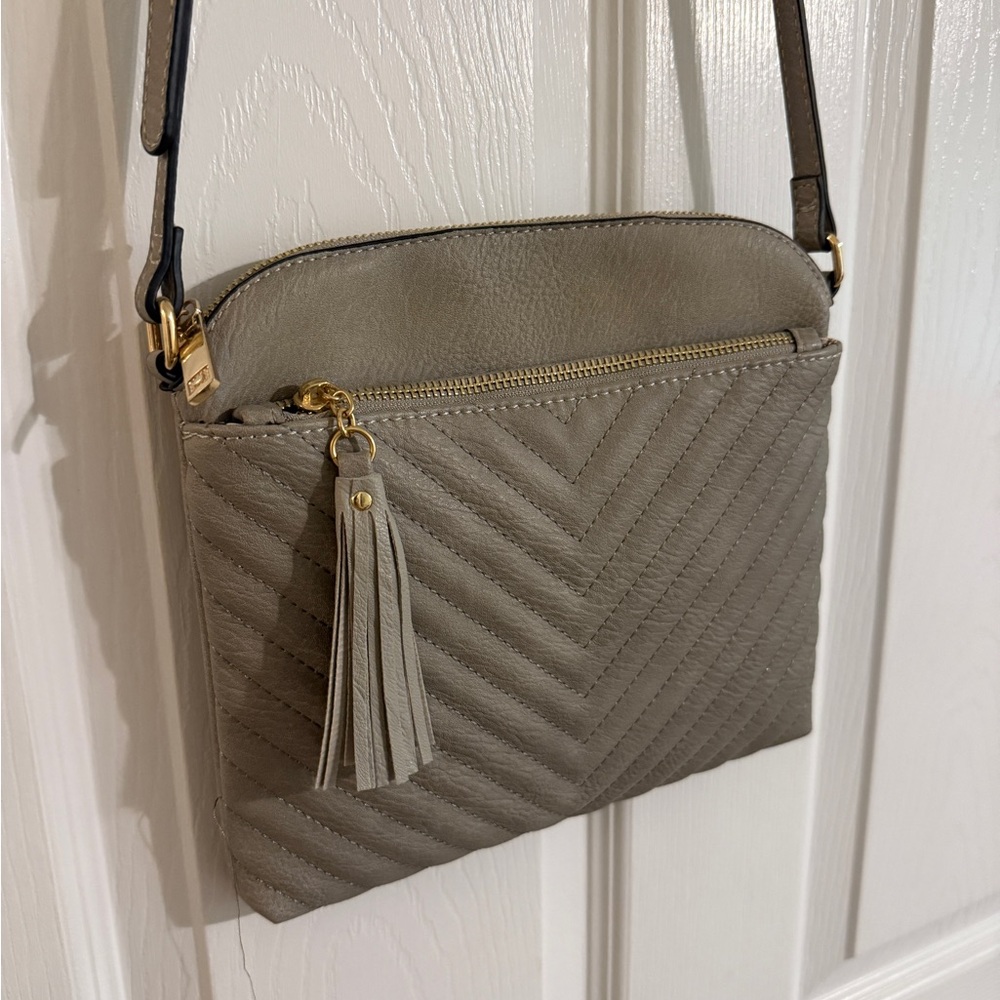 Elegant Gray Quilted Crossbody Bag